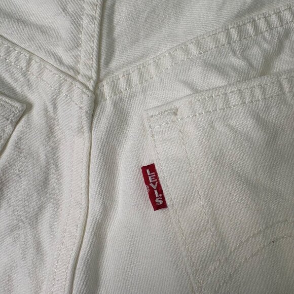 Levis Premium 501 Button Fly White Distressed Denim Cotton Shorts W24 - Picture 4 of 10